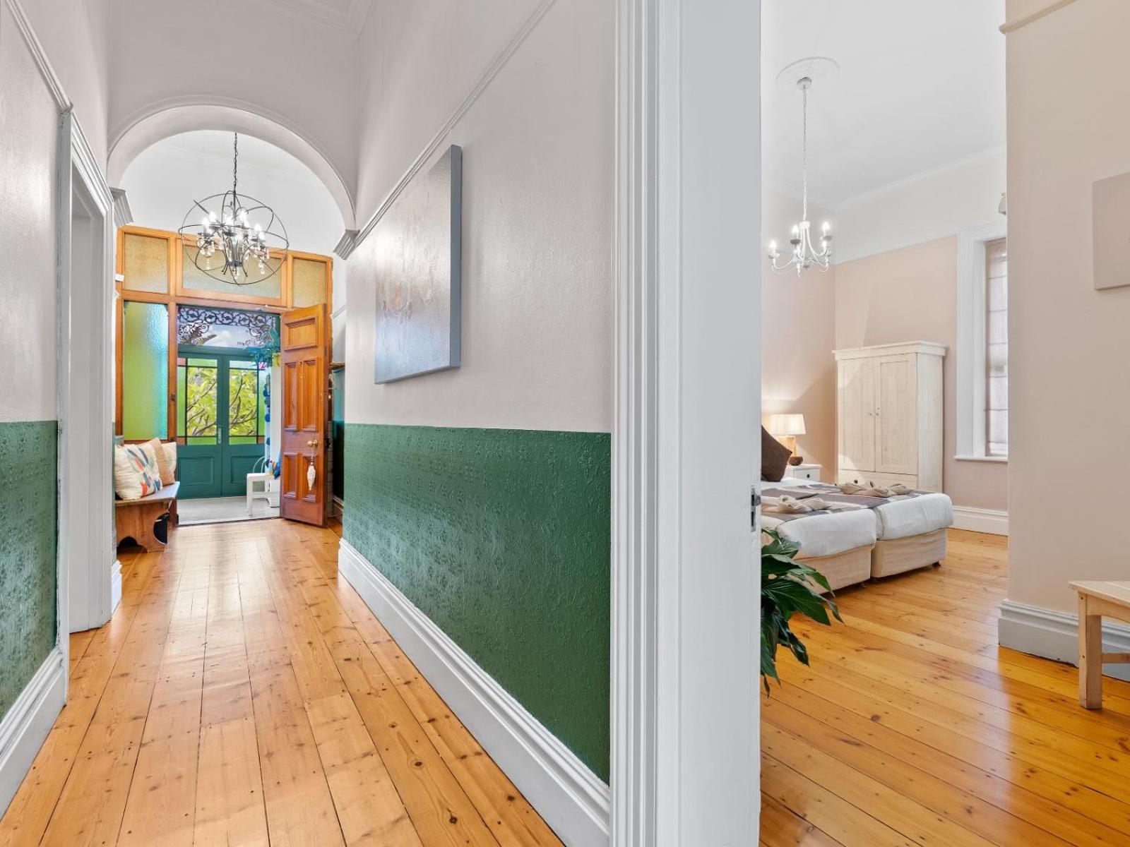 Mediterranean Villa Guesthouse Cape Town Bagian luar foto